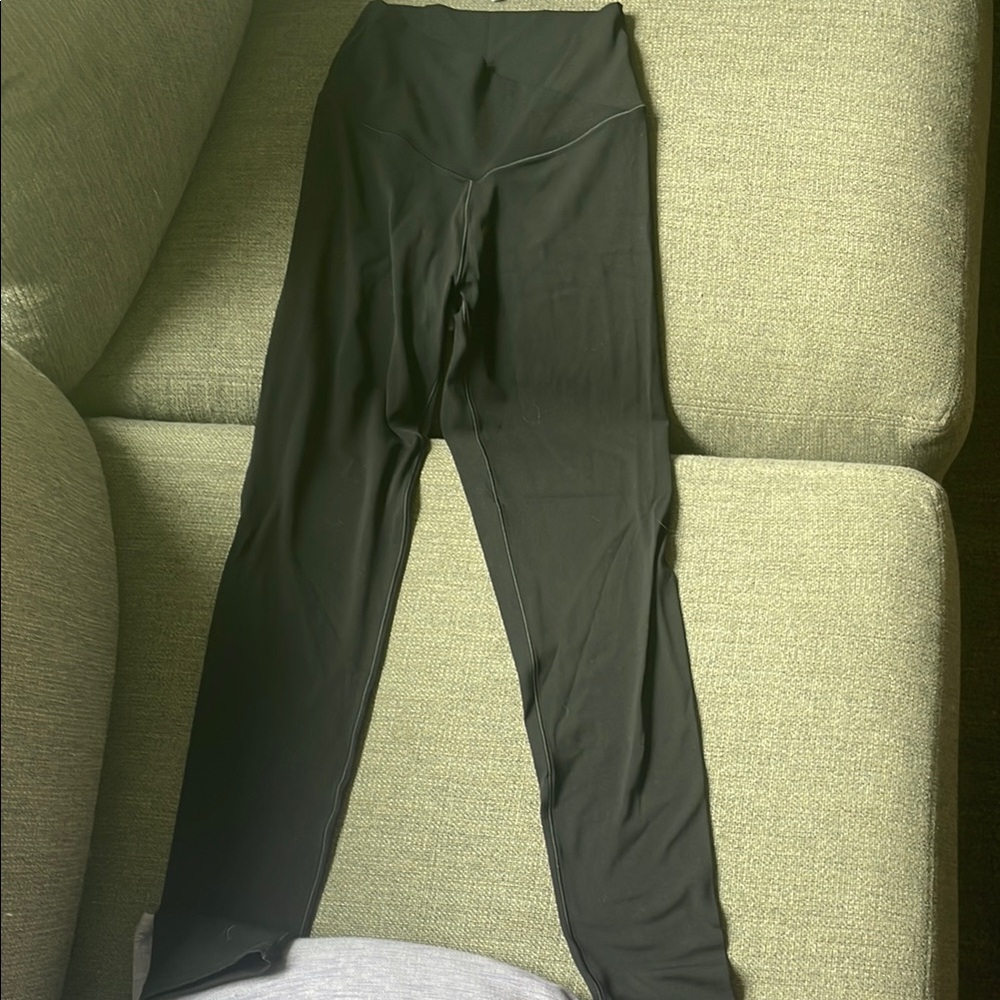 Black Aerie High-Waisted Leggings (size medium)